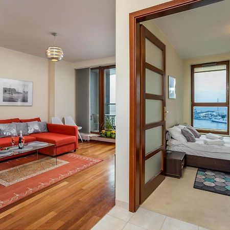 Sea Towers "Sweet Dream" Apartment Гдиня Екстериор снимка